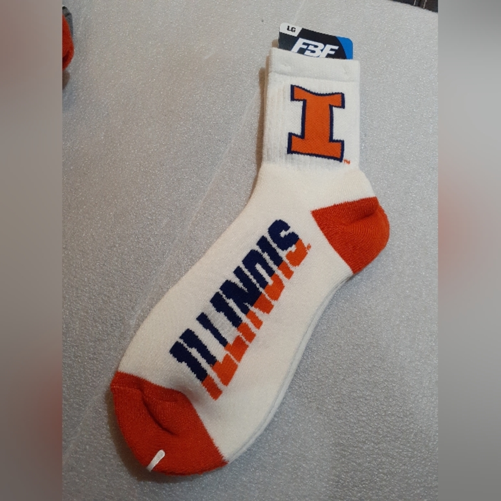 University of Illinois Men's Athletic Socks New